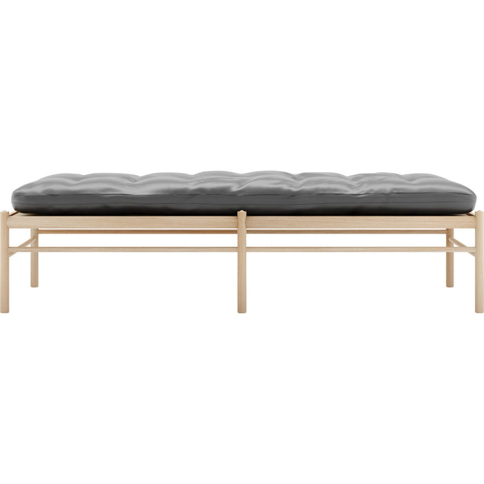 Photo of Carl Hansen - OW150, White oiled oak, Leather group B Thor - 359 - Daybeds - Ole Wanscher - Black