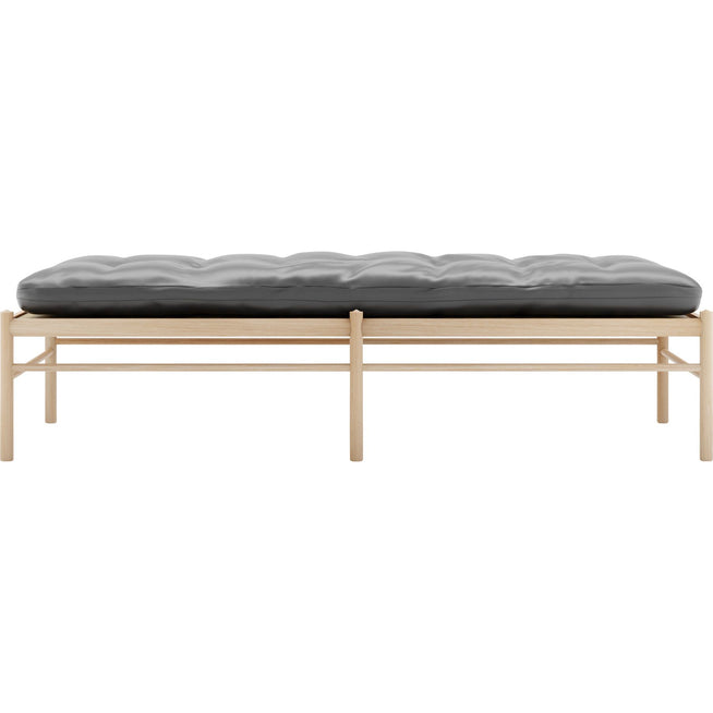 Photo of Carl Hansen - OW150, White oiled oak, Leather group B Thor - 359 - Daybeds - Ole Wanscher - Black