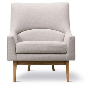 Photo of A-chair 6540 By Jens Risom - Lænestol - Hallingdal 110 / Lacquered Walnut - W78 X D87 X H87 X Sh42 Cm