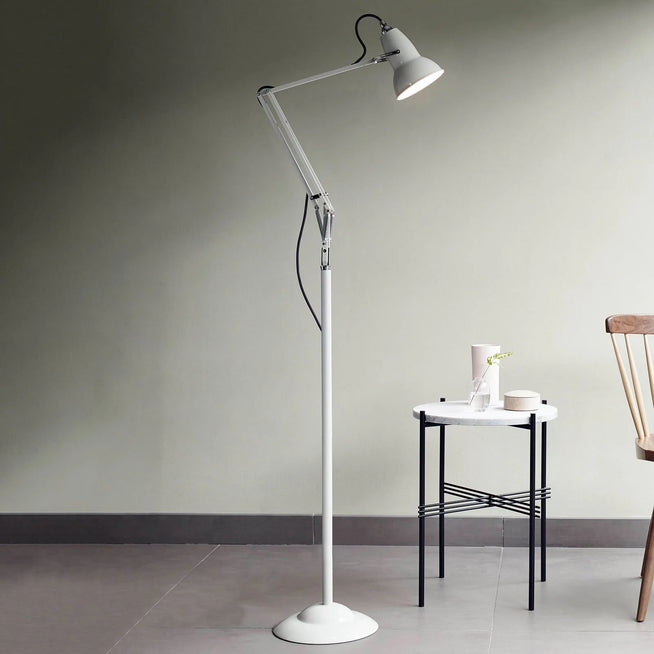 Photo of Original 1227 - Golvlampa, Dove Grey - Läslampor - George Carwardine - Grå