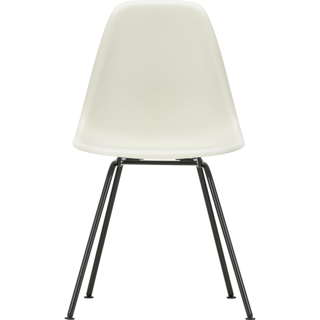 Photo of Eames Plastic Chair Dsx - 11 Pebble - Basic Dark Base - Matstolar - Charles & Ray Eames - Vit - Metall/plast