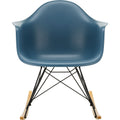 Eames Plastic Armchair Rar - 83 Sea Blue - Basic Dark Base - Golden Maple - Matstolar - Charles & Ray Eames - Blå - Metall/trä/plast