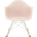 Eames Plastic Armchair Rar - 41 Pale Rose - White Base - Golden Maple - Matstolar - Charles & Ray Eames - Rosa - Metall/trä/plast