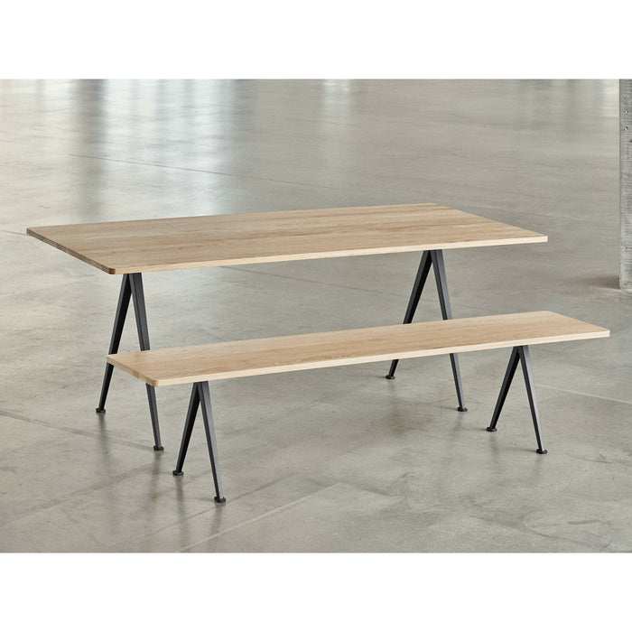 Photo of Pyramid 02 Table