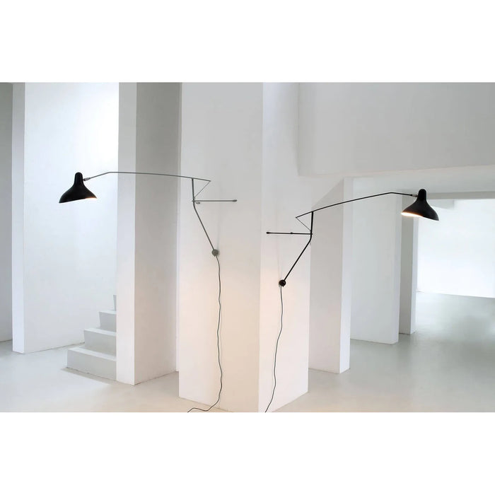 Photo of Mantis BS2 Wall Lamp