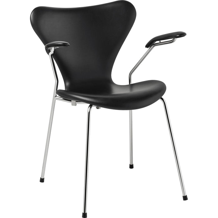 Photo of 3207 Sjuan - Fully upholstered, Leather, Soft Black - Dining chairs - Arne Jacobsen - Black - Metal/wood