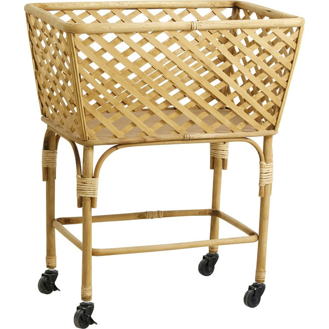 Photo of Arvi Basket Square