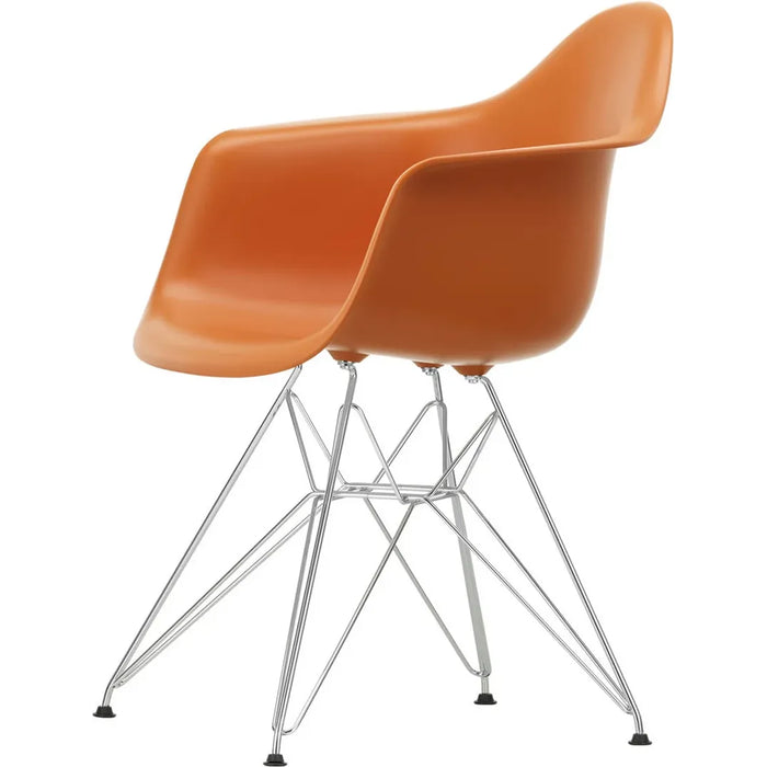 Eames Plastic Armchair Dar - 43 Rusty Orange - Chrome Base - Matstolar - Charles & Ray Eames - Orange - Metall/plast