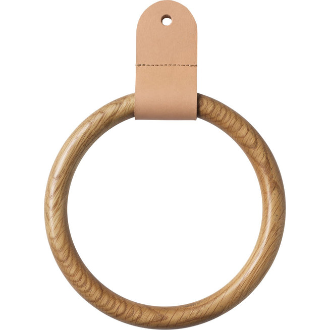 Photo of Q4 Allé Scarf Ring Oak Nature Lacquered