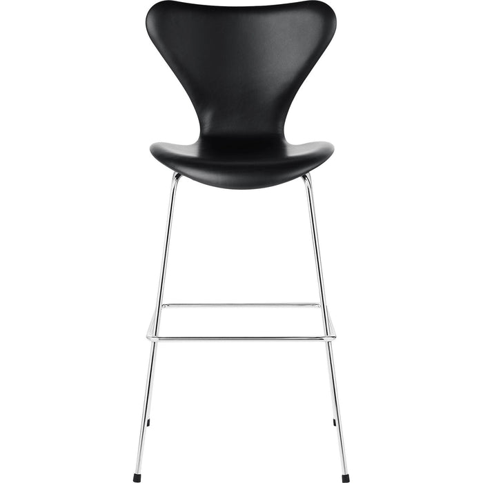 3197 Sjuan - Fully upholstered, Leather, Soft Black - Bar stools & Bar stools - Arne Jacobsen - Black - Leather/metal/wood