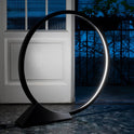 O Outdoor Floor Lamp