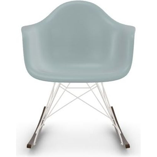 Eames Plastic Armchair Rar - 23 Ice Grey - White Base - Dark Maple - Matstolar - Charles & Ray Eames - Grå - Metall/trä/plast