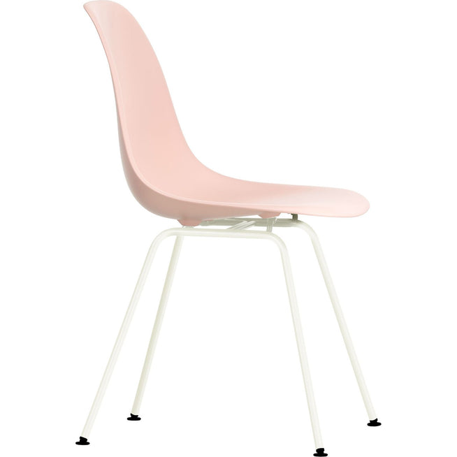 Photo of Eames Plastic Chair Dsx - 41 Pale Rose - White Base - Matstolar - Charles & Ray Eames - Rosa - Metall/plast