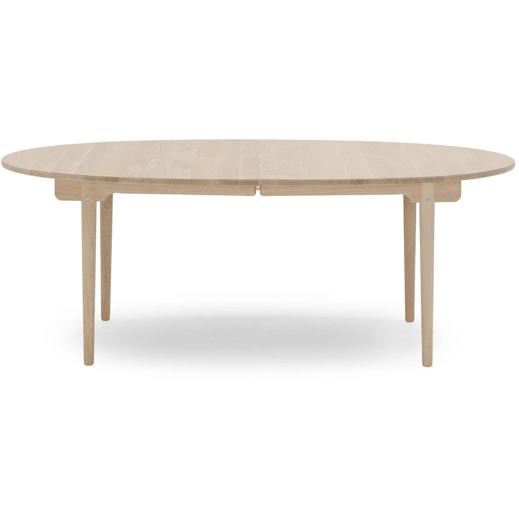 CH338 Dining Table (with space for 2 leaves)