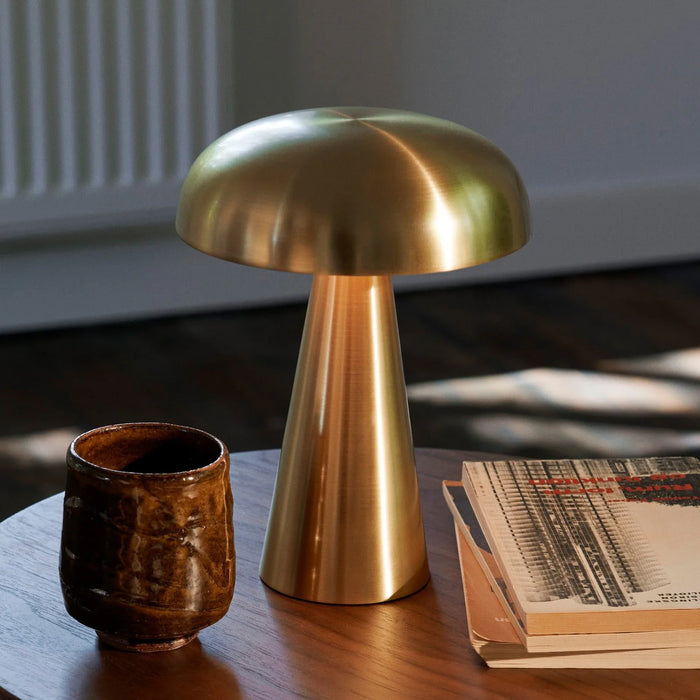 Photo of Como SC53 Portable Table Lamp