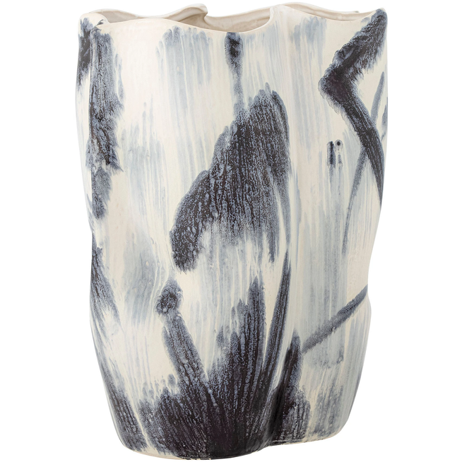 Photo of Elira Vase