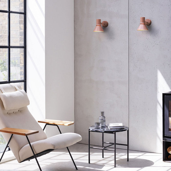 Photo of Type 80 Wall, Light Rose Pink, Incl. Led 6w Max 10w E27 600lm, 2700k Ip20 - Sänglampor - Sir Kenneth Grange - Rosa