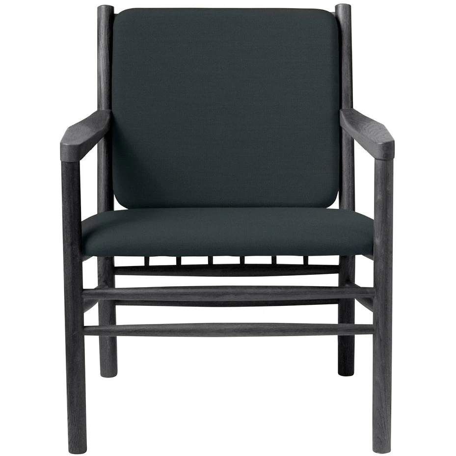 J147 Armchair - Black lacquered oak