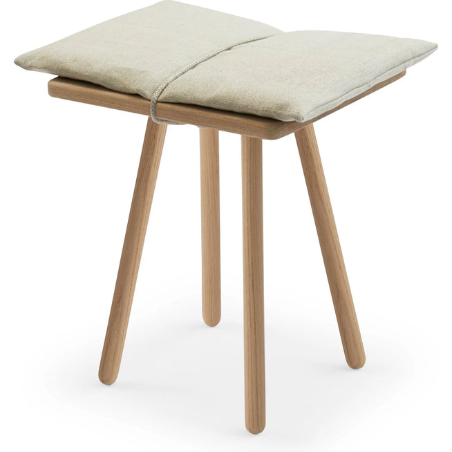 Photo of Skagerak Georg Stool From Fritz Hansen (oak (linen/ Fibre Wadding))