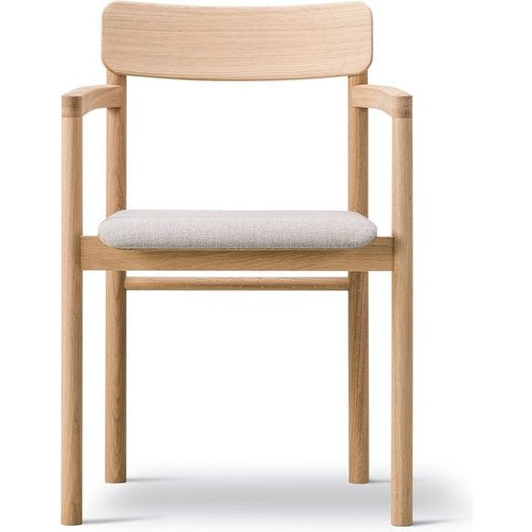 Photo of Post Chair 3446 By Cecilie Manz - Spisebordsstol - Sunniva 717 / Lacquered Oak - W54 X D49,5 X H79,5 X Sh46,5 Cm