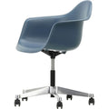 Eames Plastic Armchair Pacc - 83 Sea Blue - Castors Soft - Skrivbordsstolar - Charles & Ray Eames - Blå