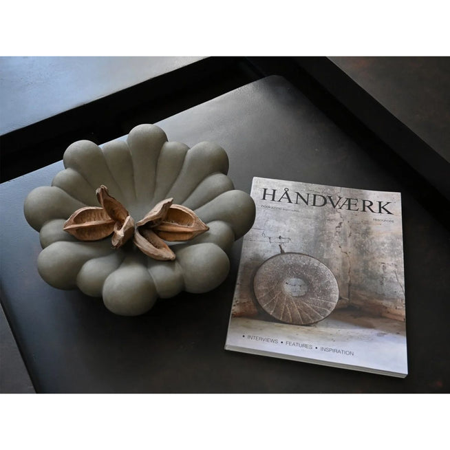 Photo of Bloom Tray Medio Dark Grey