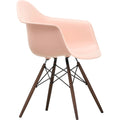 Eames Plastic Armchair Daw - 41 Pale Rose - Dark Maple - Matstolar - Charles & Ray Eames - Rosa - Metall/trä/plast