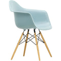 Eames Plastic Armchair Daw - 23 Ice Grey - Ash Honey Tone - Matstolar - Charles & Ray Eames - Grå - Metall/trä/plast