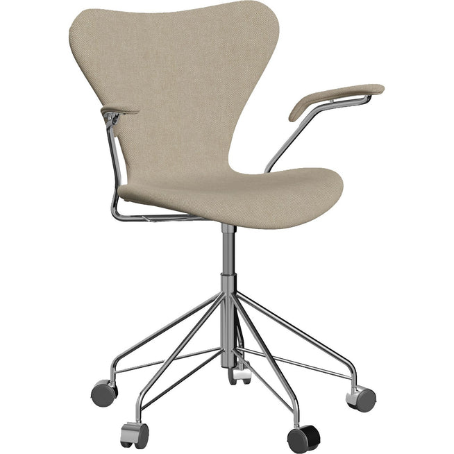 Photo of 3217 Sjuan - Fully upholstered, Fabric, Hallingdal 200 - Desk chairs - Arne Jacobsen - Beige