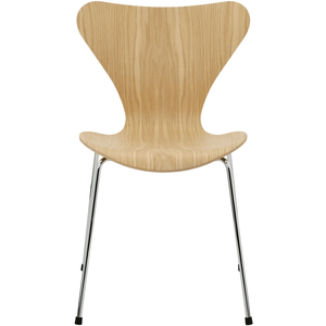Photo of 3107 Sjuan - Oak veneer - Dining chairs - Arne Jacobsen - Wood-coloured - Metal/wood