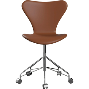 Photo of 3117 Sjuan - Fully upholstered, Leather, Soft Cognac - Desk chairs - Arne Jacobsen - Brown
