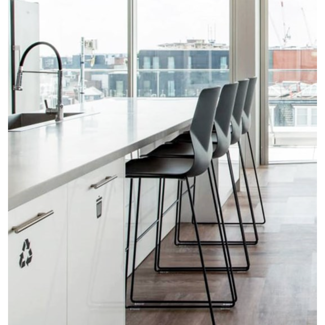 FourSure® 90 Bar Stool