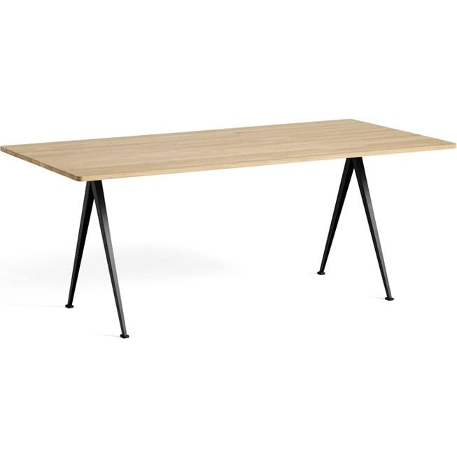 Photo of Pyramid 02 Table