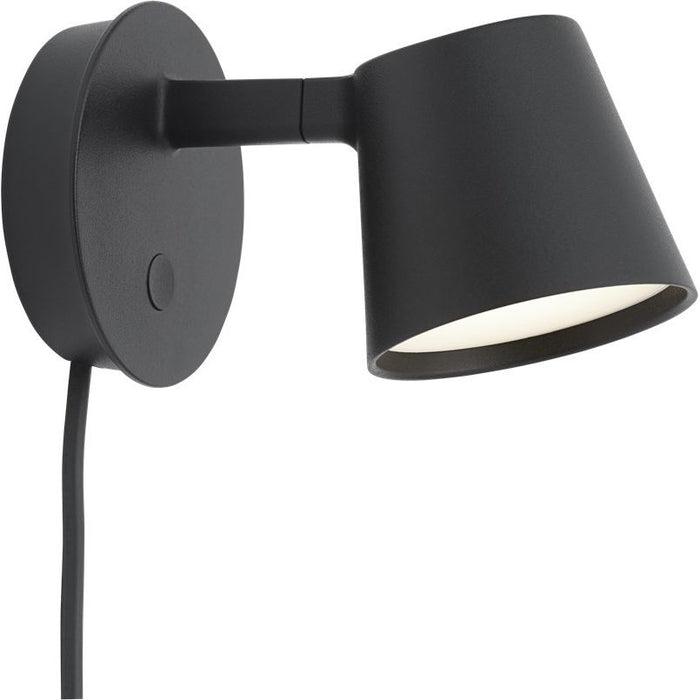 Photo of Tip Wall Lamp Black - Bedside lamps - Jens Fager - Black