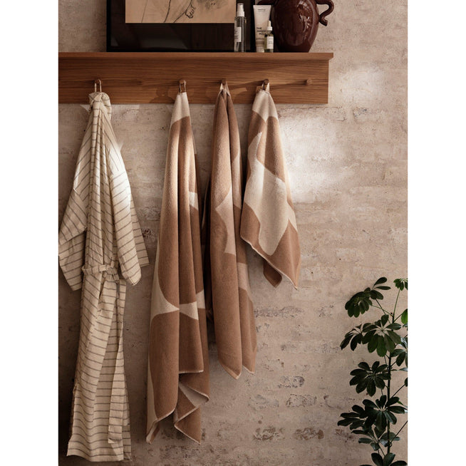 Photo of Ebb Strand Towel - Beach Towel - Sand/off-white - W100 x H150 cm