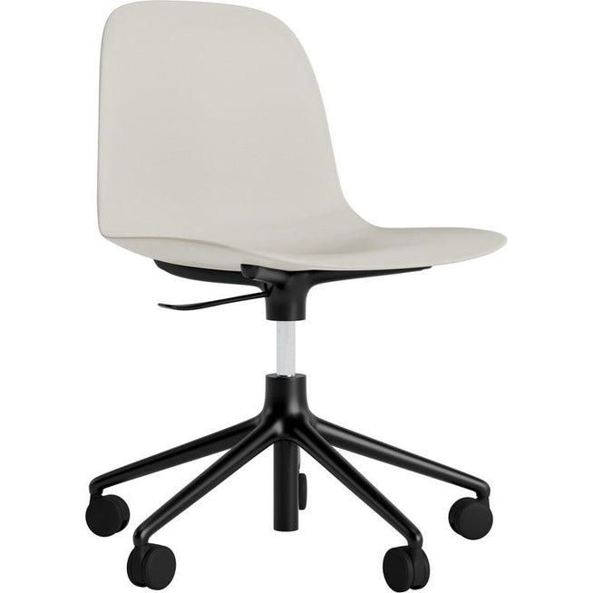 Photo of Form Chair Swivel 5W Gas lift - Black Aluminum