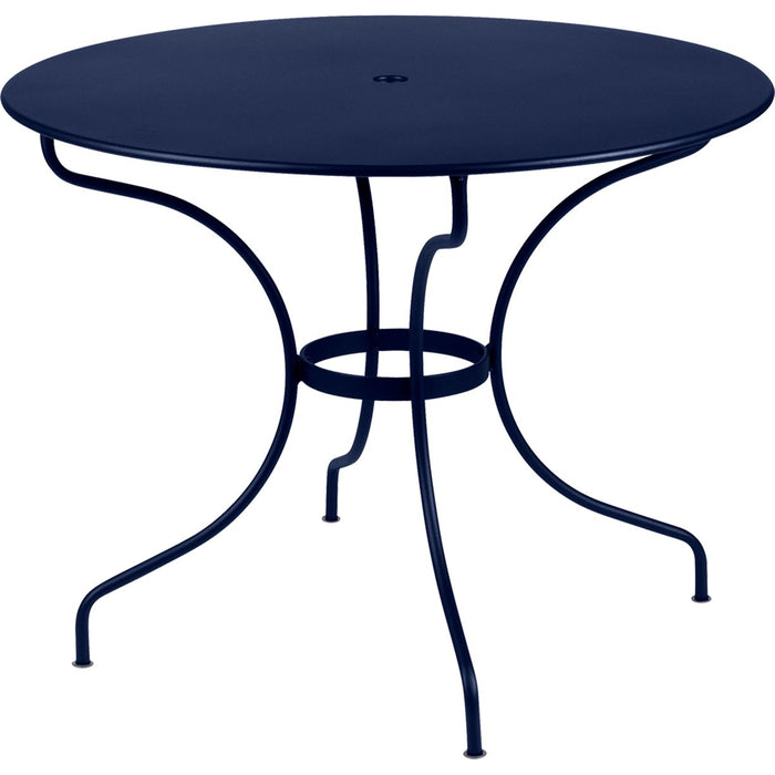 Photo of Opera+ Table Ø 96 cm, Deep Blue - Matbord Utomhus - Studio Fermob - Blå - Metall