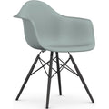 Eames Plastic Armchair Daw - 24 Light Grey - Black Maple - Matstolar - Charles & Ray Eames - Grå - Metall/trä/plast