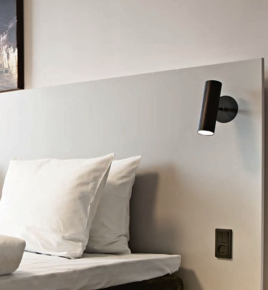 MIB 6 Wall Lamp