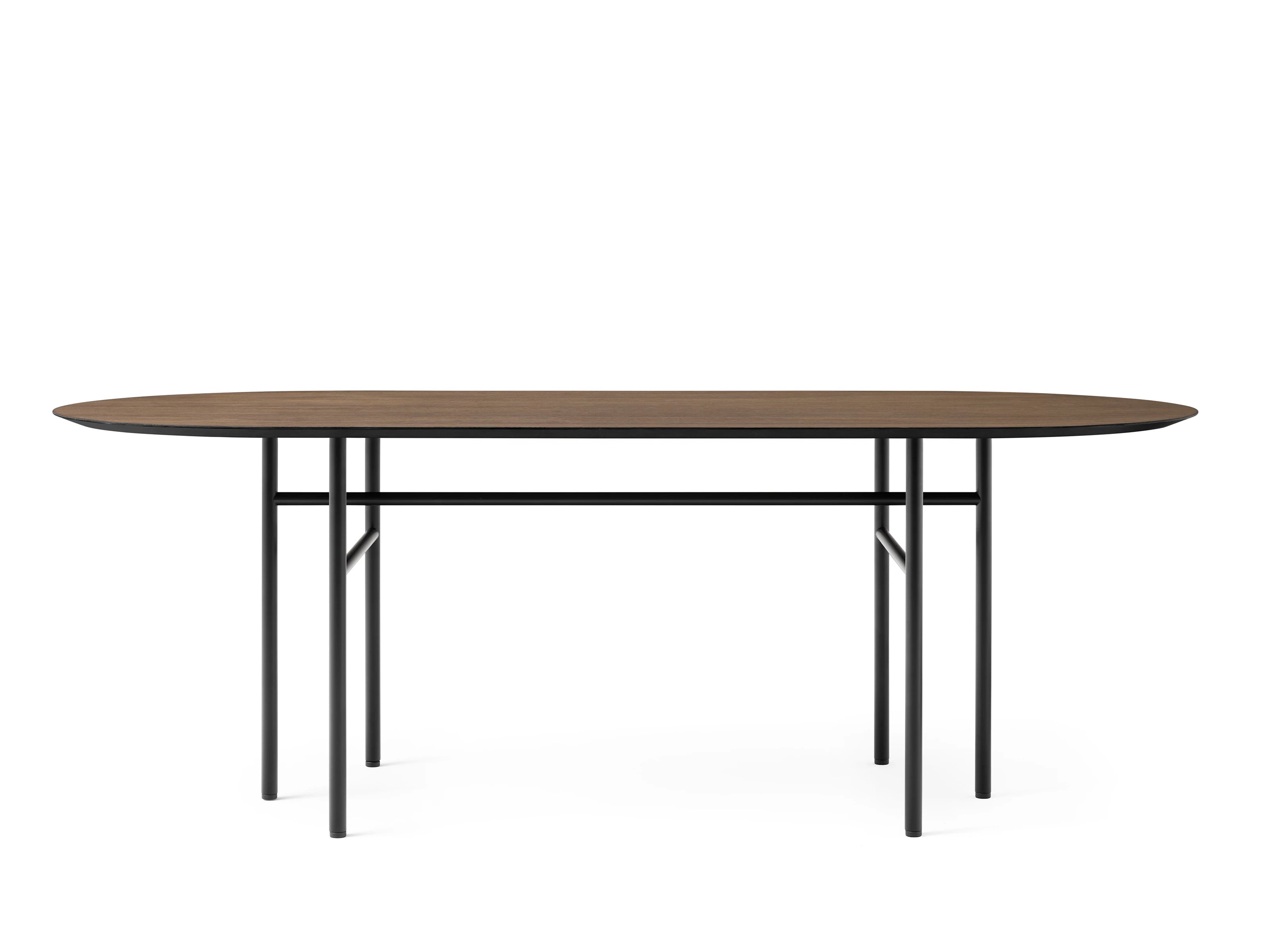 Snaregade Oval Table