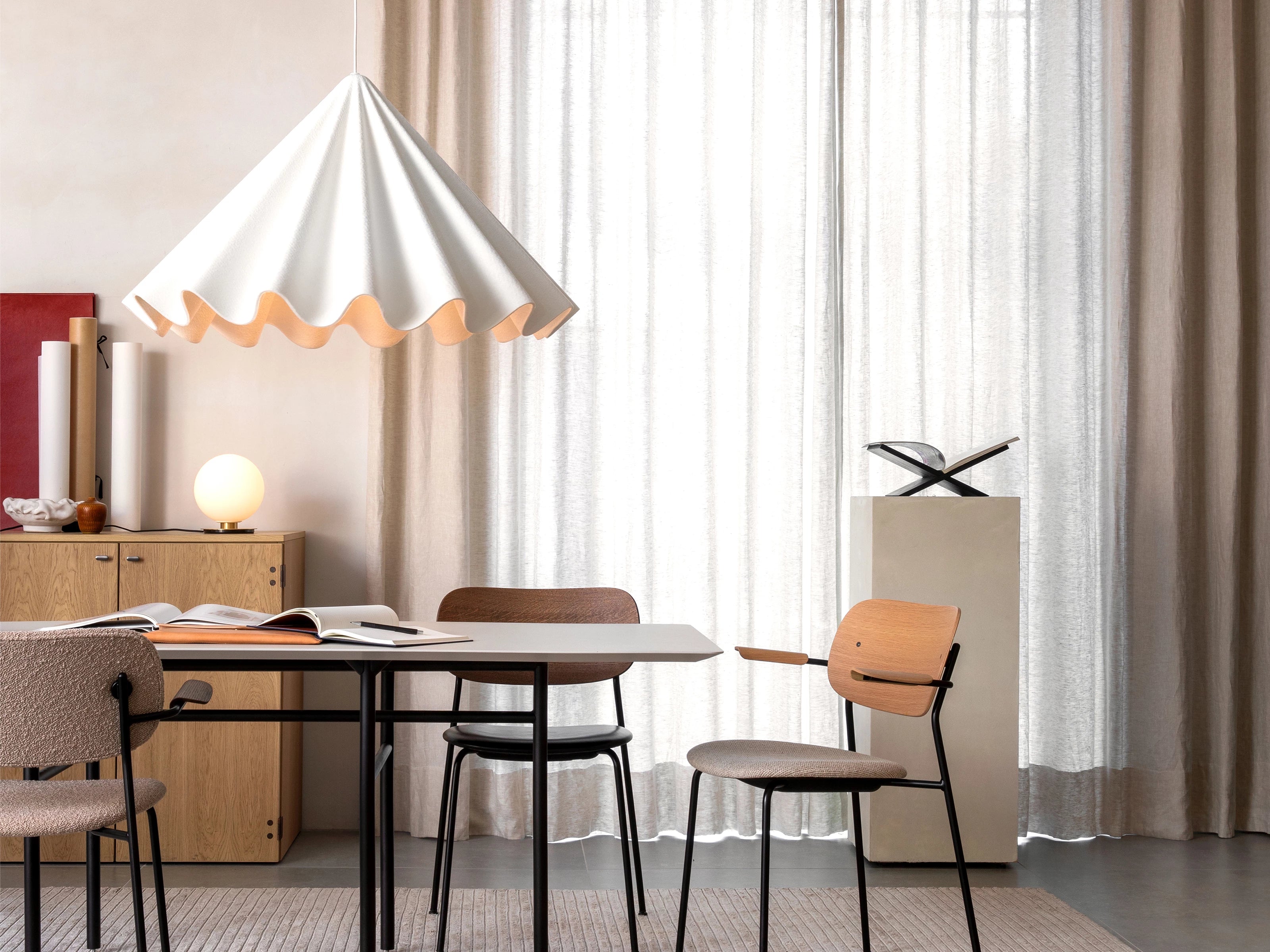 Dancing Pendant Light