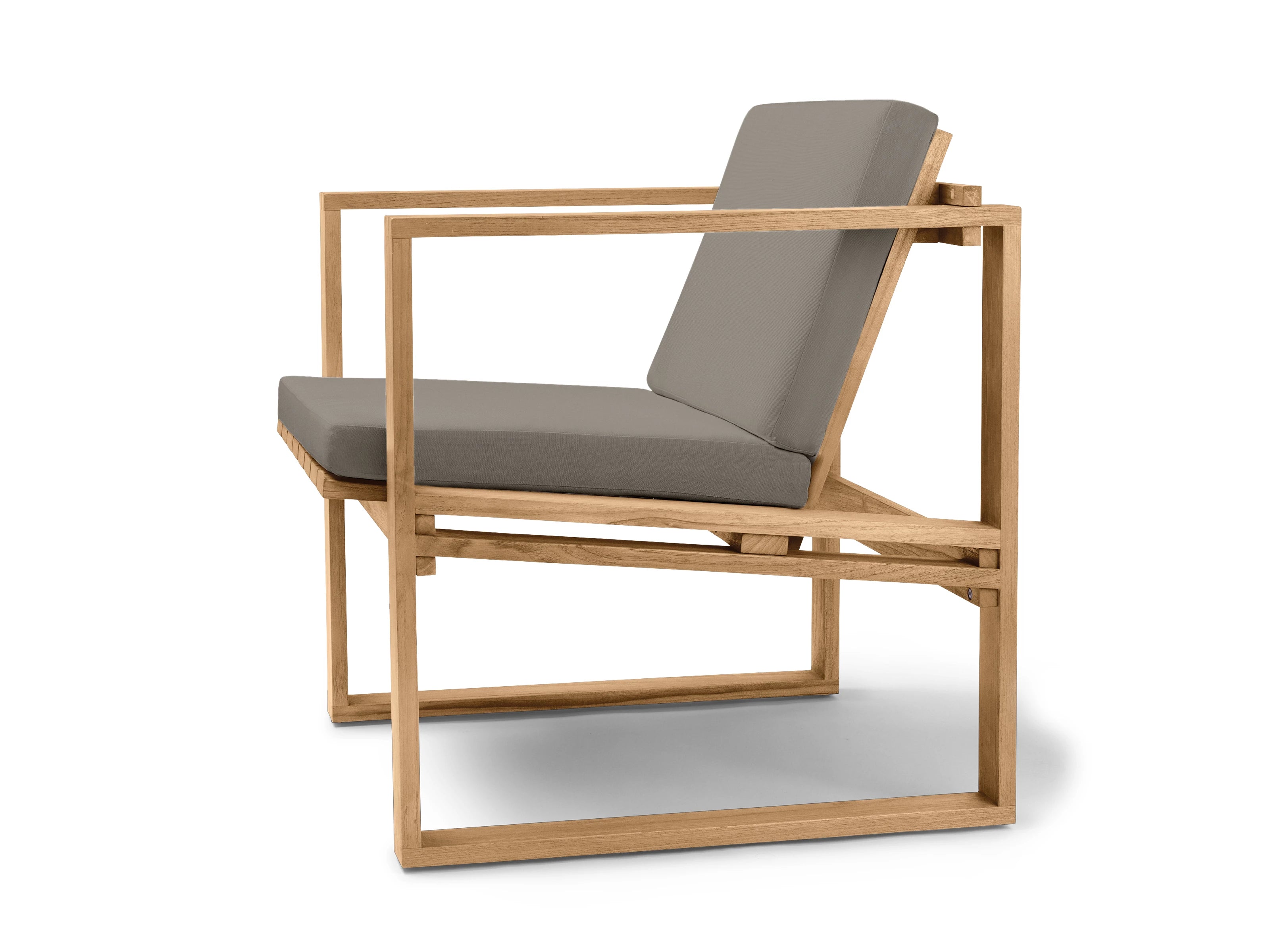 BK11 Outdoor Lounge Chair