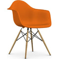 Eames Plastic Armchair Daw - 43 Rusty Orange - Golden Maple - Matstolar - Charles & Ray Eames - Orange - Metall/trä/plast