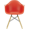 Eames Plastic Armchair Daw - 03 Poppy Red - Ash Honey Tone - Matstolar - Charles & Ray Eames - Röd - Metall/trä/plast