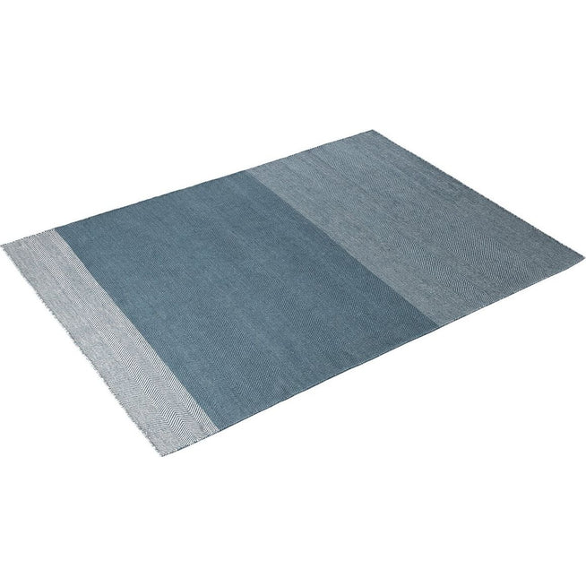 Photo of Varjo Rug 170x240, blue - Patterned rugs - Tina Ratzer - Blue