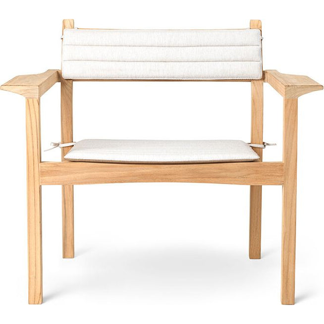 Photo of Back cushion for the AH601 Outdoor lounge chair from Carl Hansen & Søn