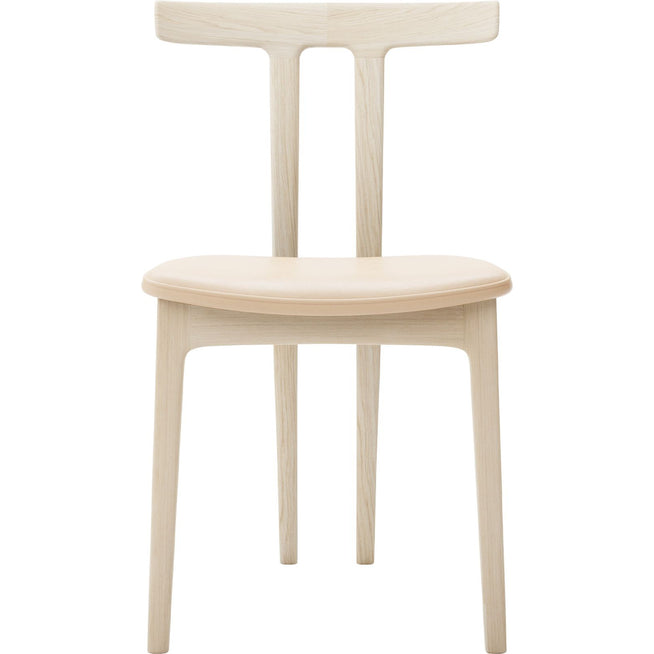 Photo of Carl Hansen - Ow58, T-chair, Soaped Oak, Leather Cat. C Sif 90 - Matstolar - Ole Wanscher - Läder/trä/skum