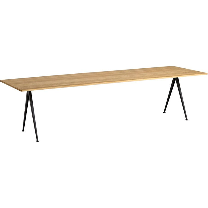 Photo of Pyramid 02 Table