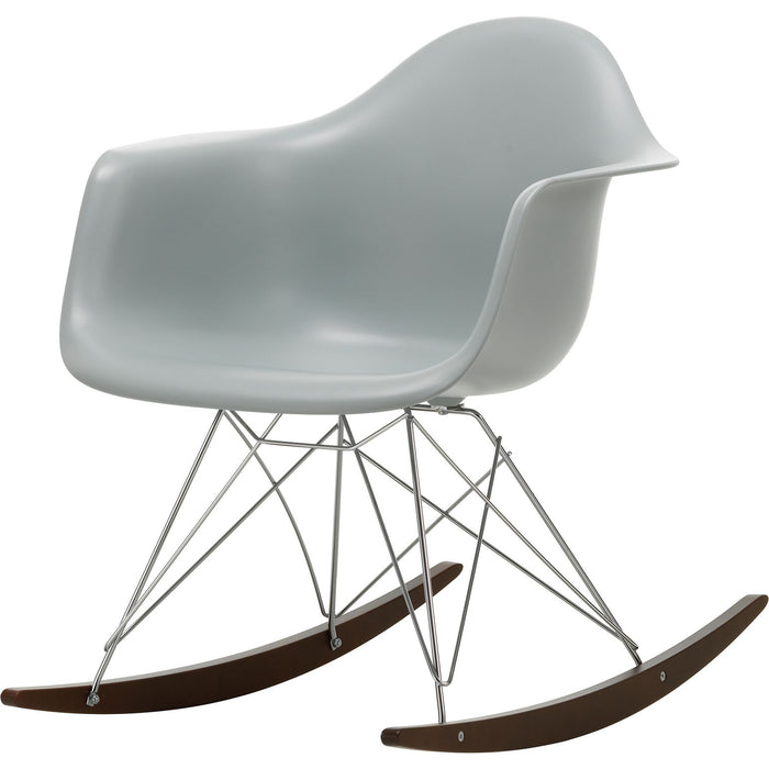 Eames Plastic Armchair Rar - 24 Light Grey - Chrome Base - Dark Maple - Matstolar - Charles & Ray Eames - Grå - Metall/trä/plast