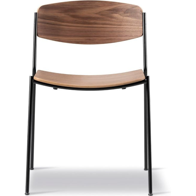 Photo of Lynderup 3080 Chair Walnut Lacquer - Black Steel Frame